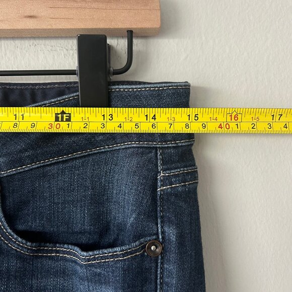 PAIGE Manhattan Flare Jeans Dark Wash Denim Women’s Size 28 - Picture 7 of 9